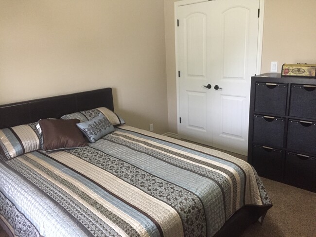 Bedroom - 500 Longhorn Dr