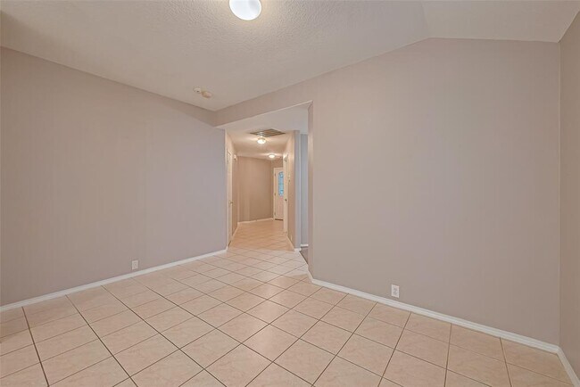 Building Photo - 4826 Cliffpoint Ct