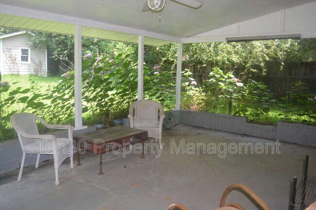 Building Photo - 1815 Marilon Dr