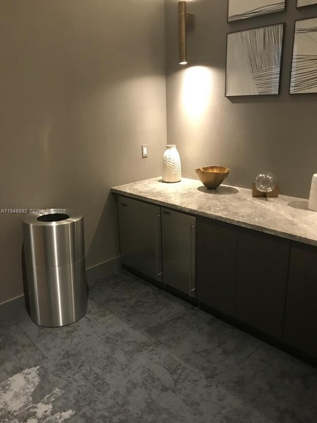 Building Photo - 45 SW 9th St