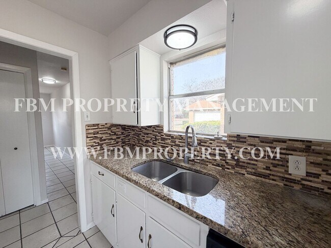 Building Photo - 549 N 62nd St