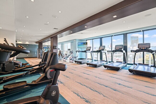 Building Photo - The Dylan