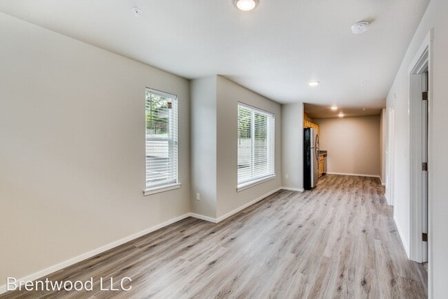 Building Photo - 2515 S 48th St