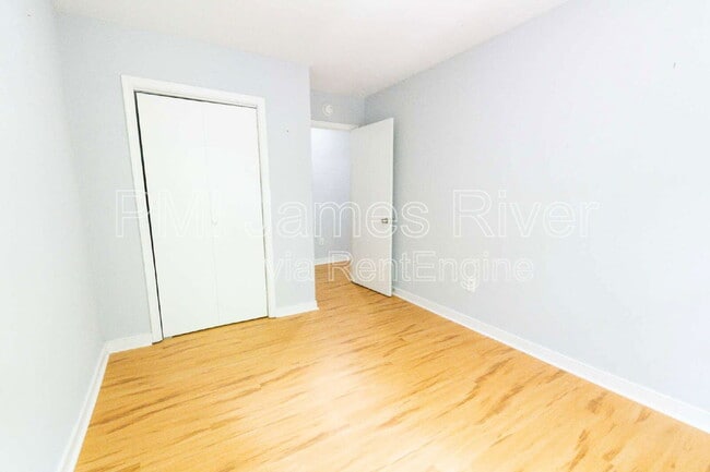 Building Photo - 3403 Chalfont Dr