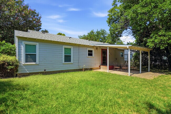 Building Photo - 3412 Brady Ave