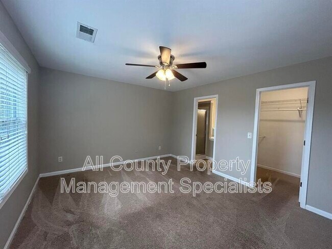 Building Photo - 237 Windy Hollow Dr