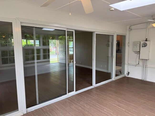 Building Photo - Newly Renovated 4 Bedroom 2 Bath home, wit...
