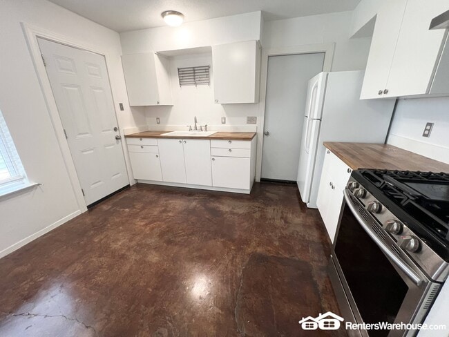 Building Photo - 2309 Bendridge Trail