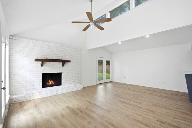 Building Photo - 19407 Enchantford Ct
