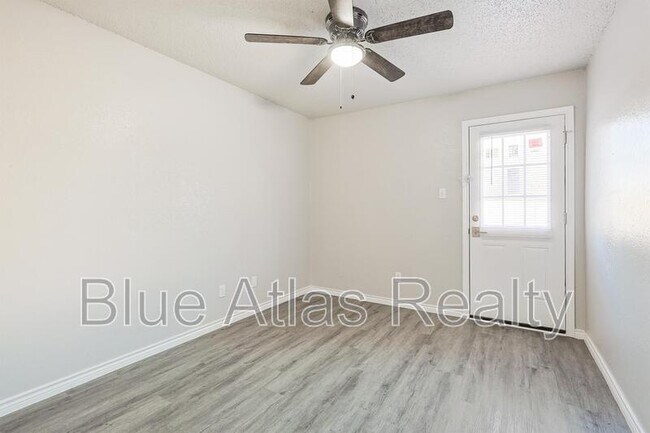 Building Photo - 4006 Fair Park Blvd