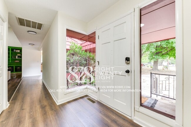 Building Photo - Talk About Unique! MUST SEE 3 bed/2 bath P...