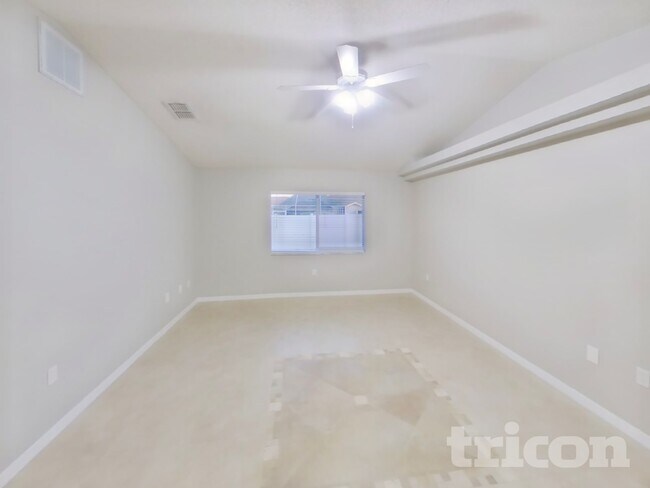 Building Photo - 8421 Bay Dr