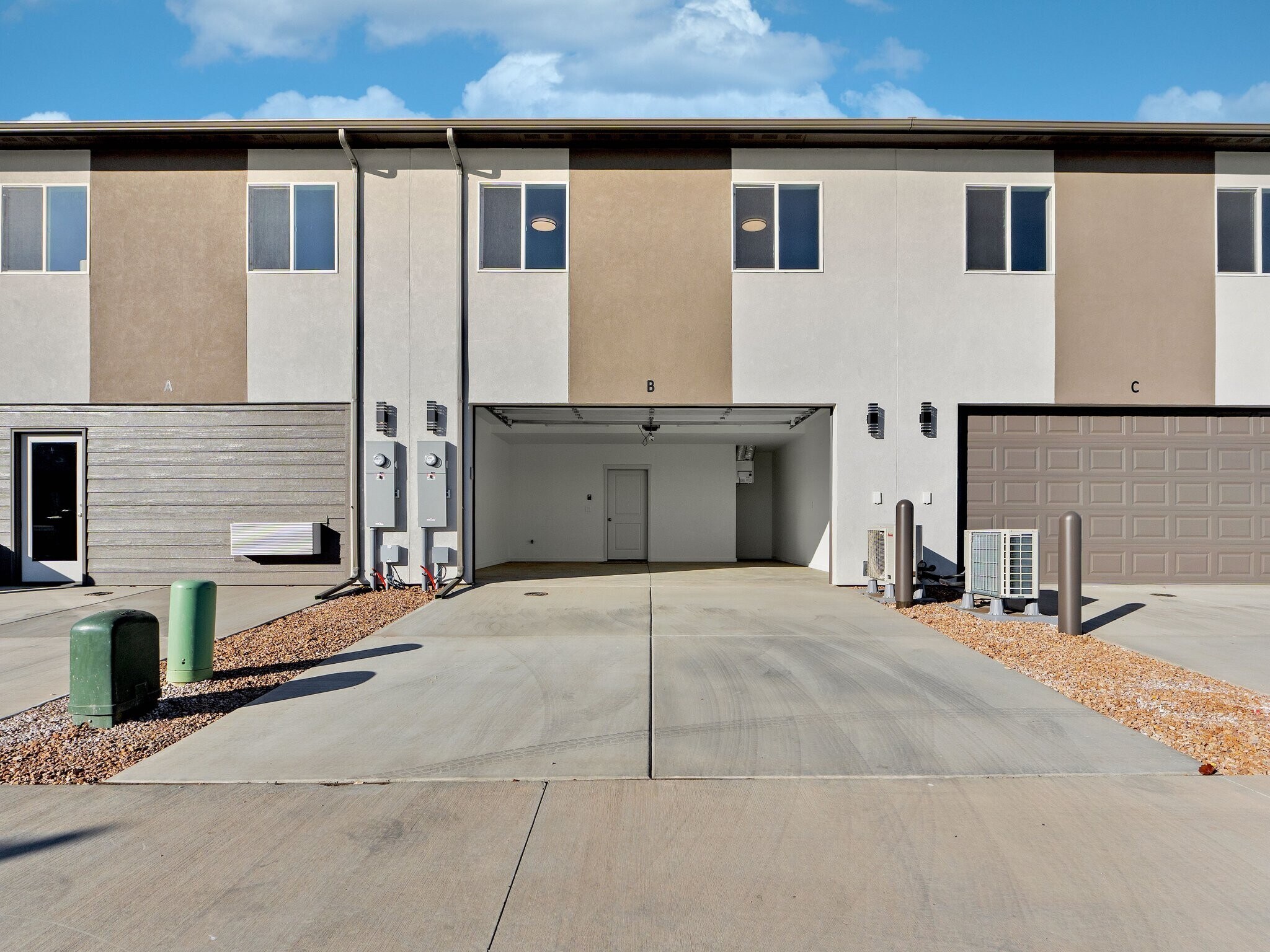 Building Photo - 2772 Caspian Wy