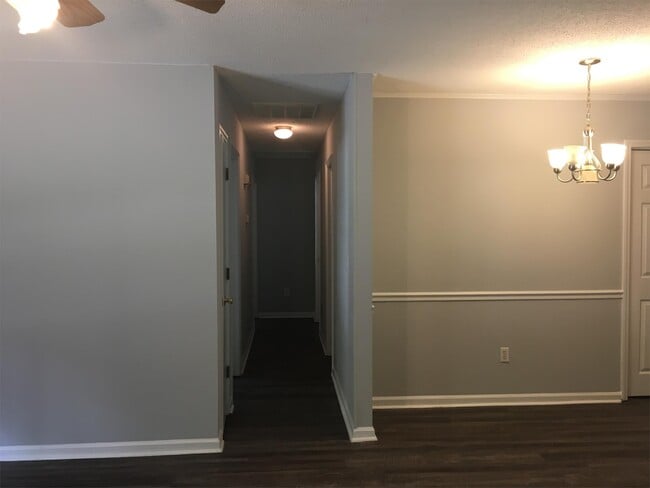 Building Photo - 101 Brandon Ln