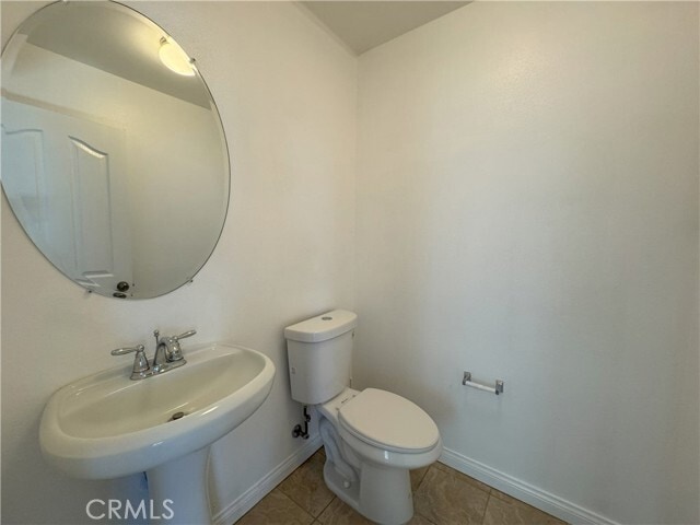 Building Photo - 13639 Foster Ave