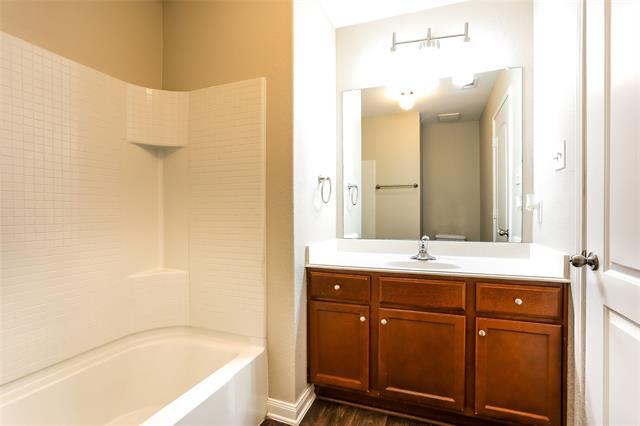 Building Photo - 1216 Timberview Dr
