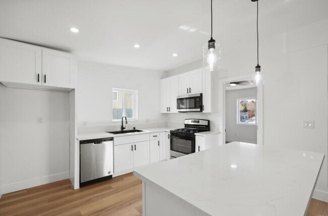 Building Photo - 4251 College Ave