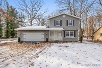 Building Photo - 7331 48th Ave