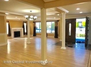 Building Photo - 5 br, 4.5 bath House - 12971 SE 23rd Street