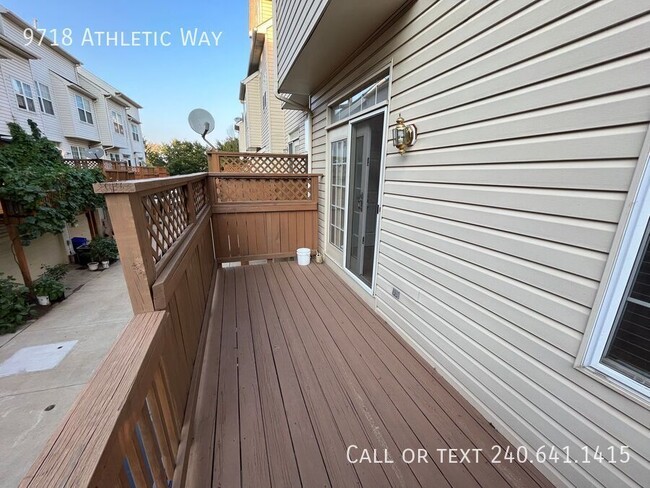 Building Photo - 9718 Athletic Way