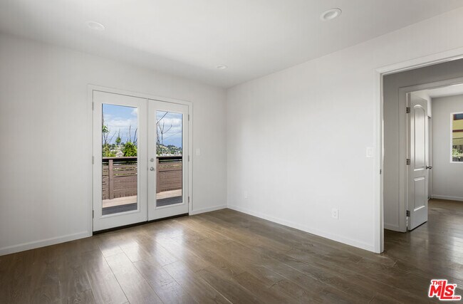 Building Photo - 1562 Attridge Ave