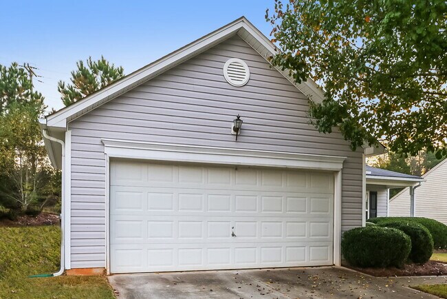 Building Photo - 5880 Mahogany Pl SW