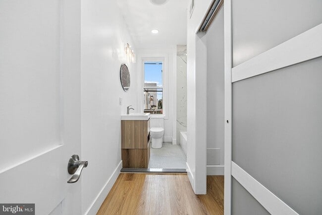 Building Photo - 908 Reed St