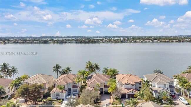 Building Photo - 4546 SW 179th Way