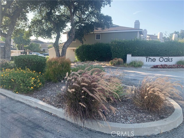 Building Photo - 3728 Live Oak Dr