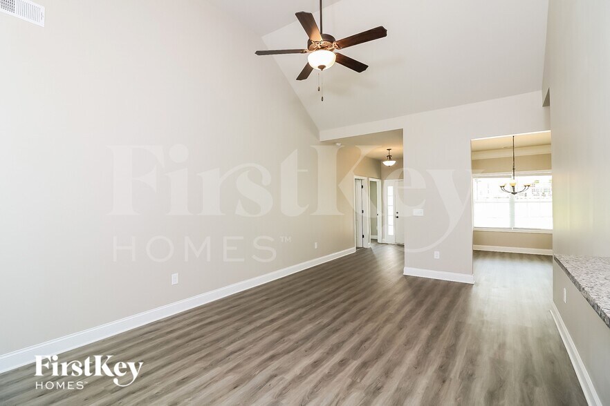 Building Photo - 177 Cranbrooke Dr