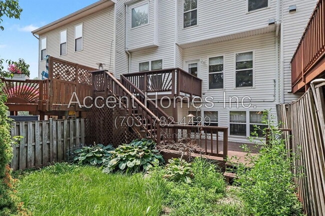 Building Photo - 21217 Millwood Sq