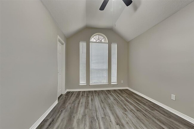 Building Photo - 8019 Malardcrest Dr