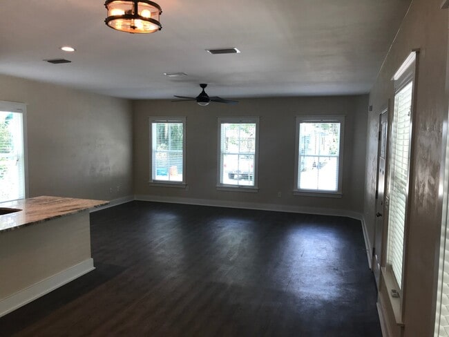 Building Photo - Newly Constructed Luxury 4 Bed / 4 Bath Bungalow Cottage with Extra Room and Bathroom