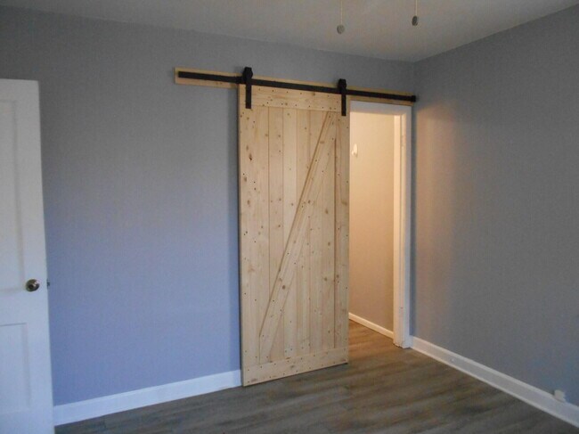 Building Photo - 2614 31st St