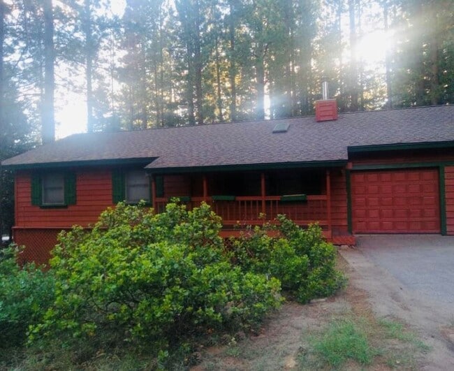 Building Photo - 1399 Iroquois Cir