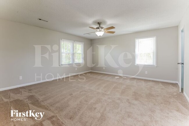 Building Photo - 6021 Woods Edge Ln
