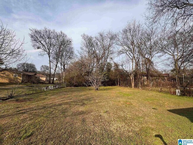 Building Photo - 830 Burwell St