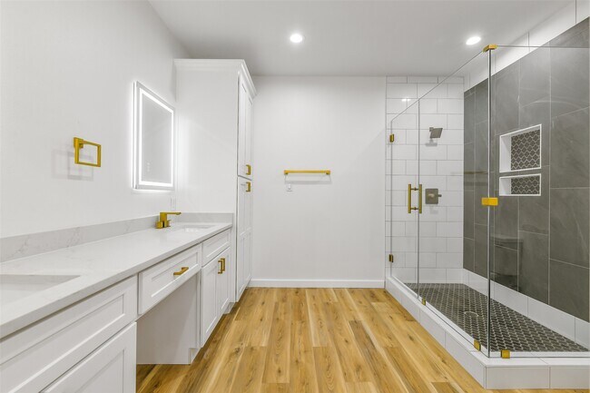 Building Photo - 7486 Stanwick Dr
