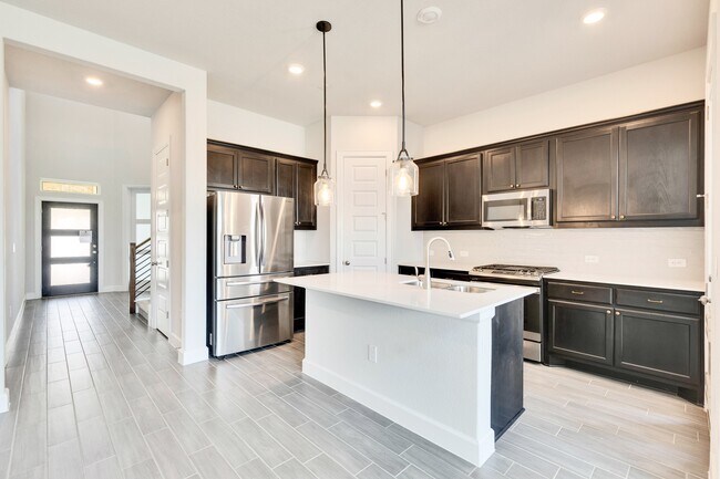Building Photo - 4702 Sea Salt Dr