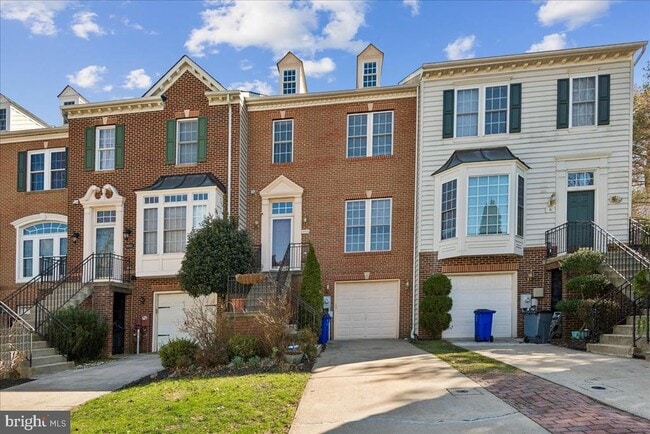 Building Photo - 10823 Wadsworth Rd