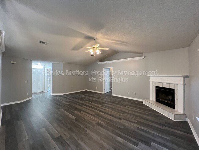 Building Photo - 4830 Timberland Dr