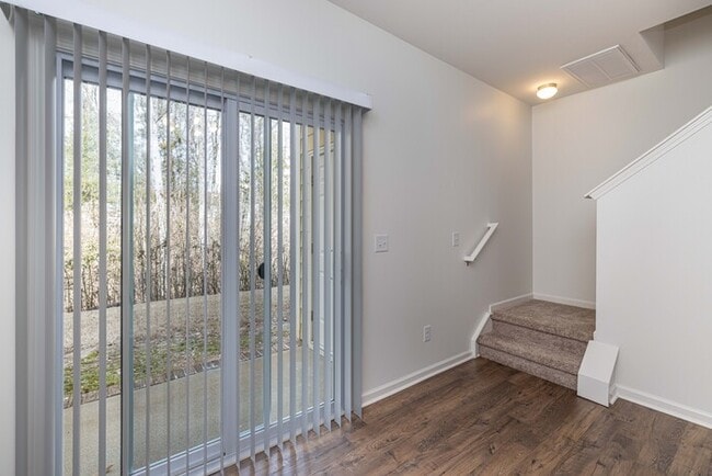 Building Photo - GREAT 2 Bedroom Townhome Regent Park - AVAILABLE MAY 2026