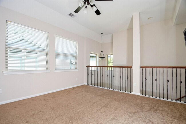 Building Photo - 38 Cheswood Manor Drive