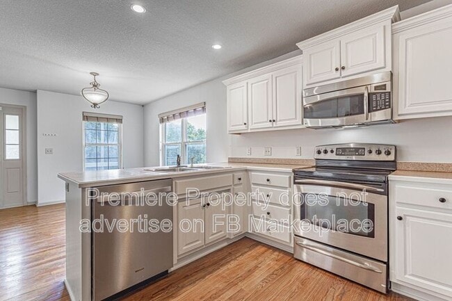 Building Photo - 9652 McGee St