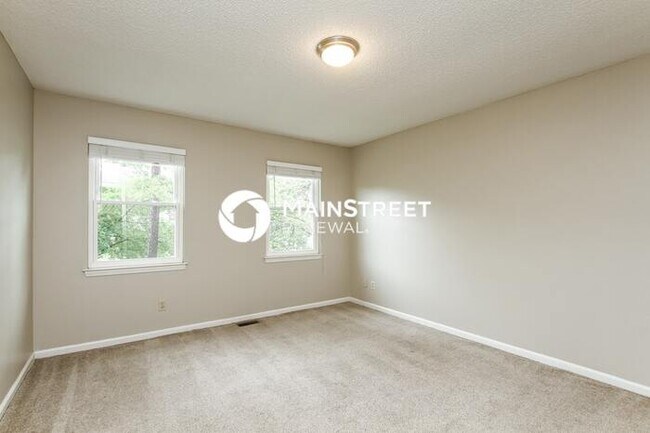 Building Photo - 4 Bedroom Pet-Friendly Home in Mooresville, NC with Main Street Renewal