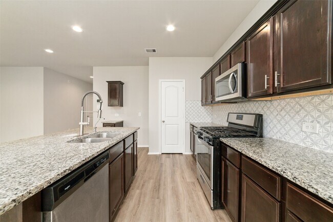 Building Photo - 23702 Harrow Fld Ln