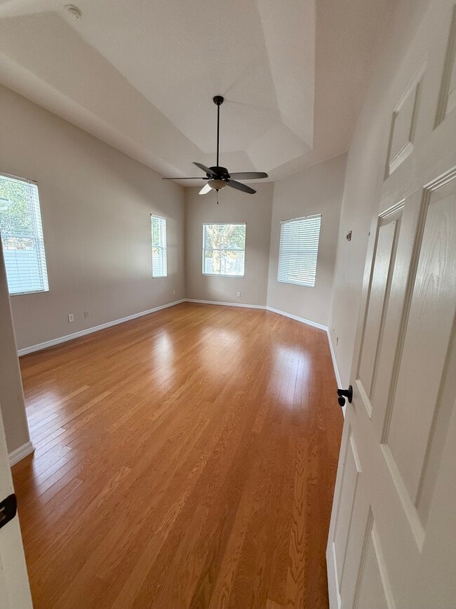 Building Photo - 4420 Harts Cove Way