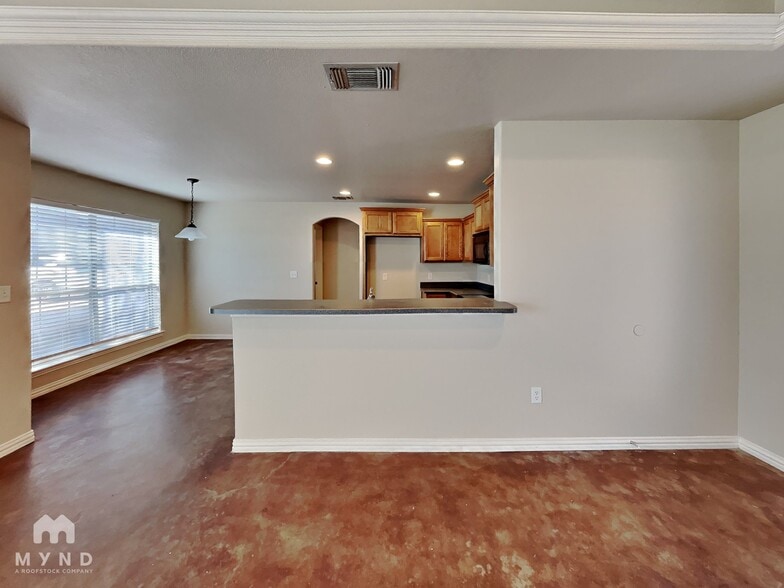 Building Photo - 115 Jolin Ln