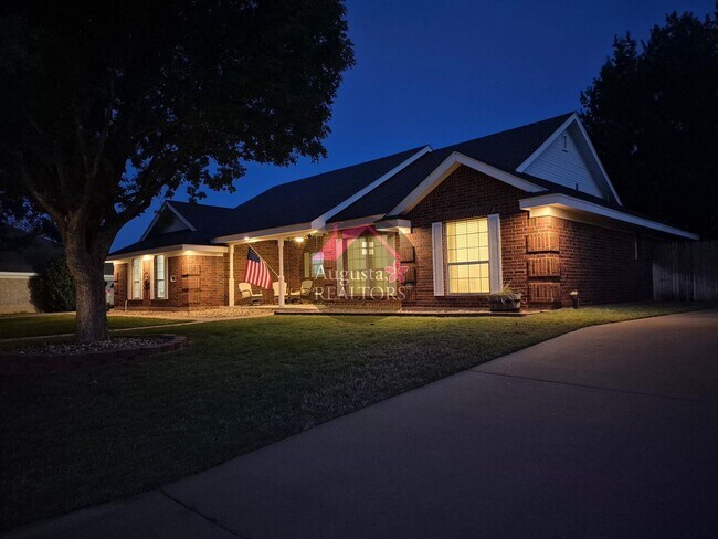 Building Photo - 5001 Crystal Creek
