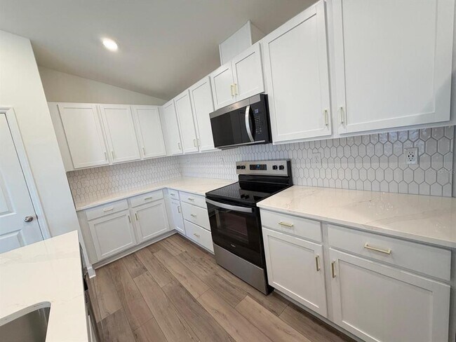 Building Photo - 10423 Plumbago Ln